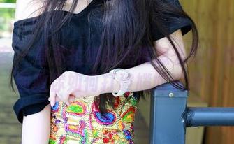 青豆客 – 曼苏拉娜的短裤怎么玩？精选套图教你如何打破尴尬瞬间！